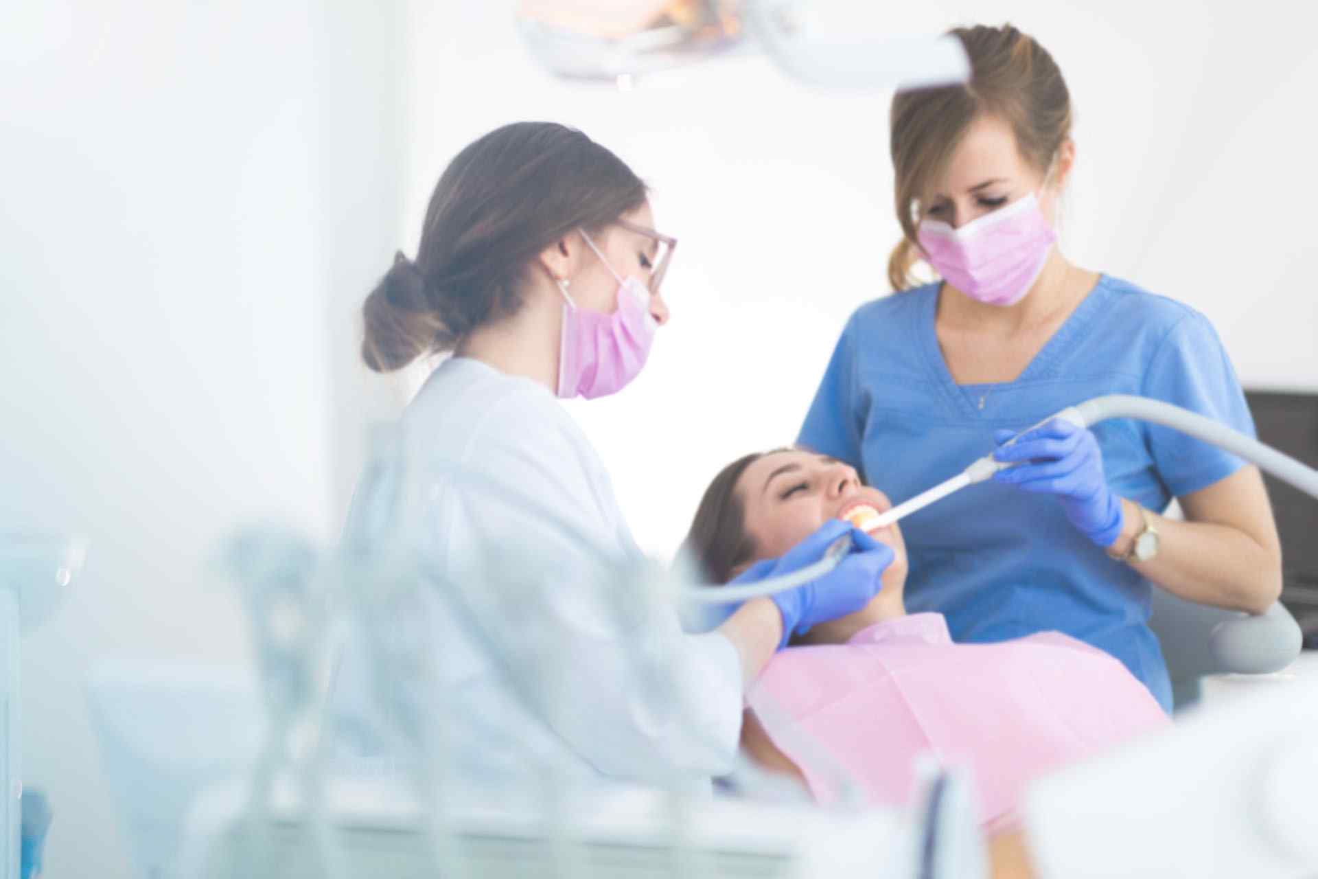 https://www.emergencydentistcolumbusohio.com/wp-content/uploads/2020/02/about_us_background.jpg